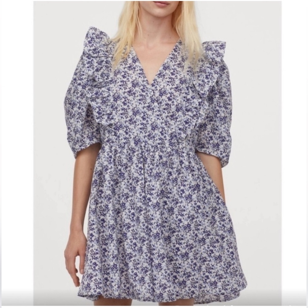 H&M blue floral puff sleeve dress